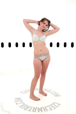 Czech Casting: Lucie (20) 360°