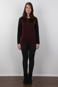 2. Download full pics of Lucie (20) from czechcasting.com