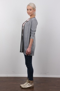 3. Download full pics of Denisa (25) from czechcasting.com