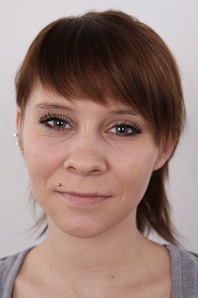 1. Download full pics of Kristyna (21) from czechcasting.com