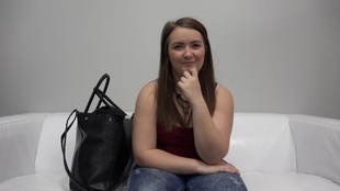 1. Download full pics of Kristyna (20) from czechcasting.com