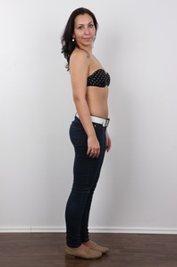 5. Download full pics of Zuzana (24) from czechcasting.com