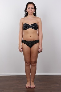 7. Download full pics of Zuzana (24) from czechcasting.com