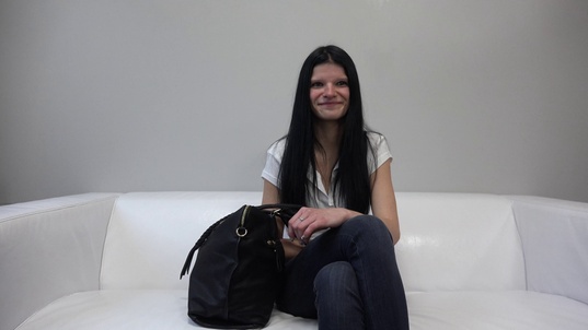 1. Download full pics of Dominika (23) from czechcasting.com