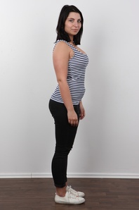 3. Download full pics of Katka (25) from czechcasting.com