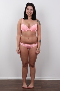 7. Download full pics of Katka (25) from czechcasting.com