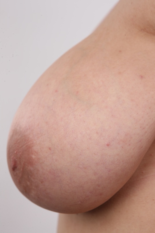 13. Download full pics of Karolina (29) from czechcasting.com