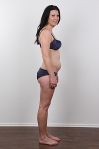 8. Download full pics of Stanislava (29) from czechcasting.com