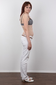 5. Download full pics of Tereza (22) from czechcasting.com