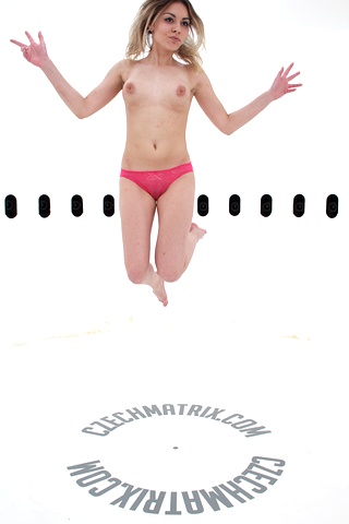 Czech Casting: Dominika (19) 360°