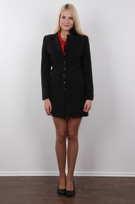 2. Download full pics of Lea (18) from czechcasting.com