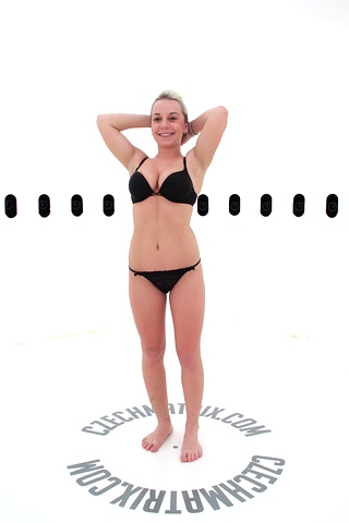 Czech Casting: Dominika (21) 360°