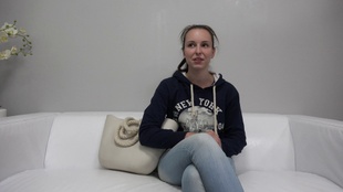 1. Download full pics of Barbora (19) from czechcasting.com