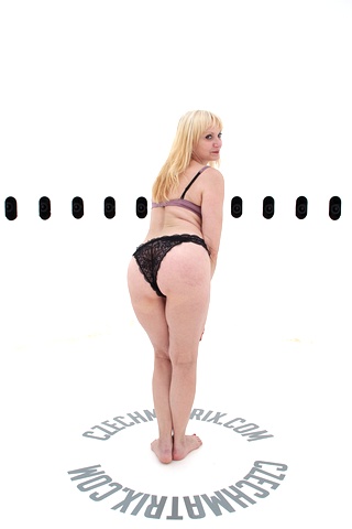 Czech Casting: Helena (52) 360°