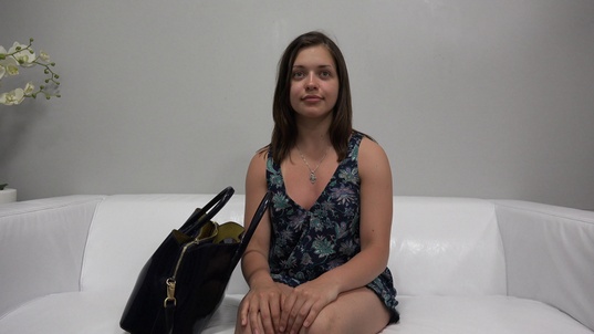 1. Download full pics of Katarina (19) from czechcasting.com