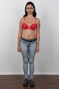 4. Download full pics of Nikola (26) from czechcasting.com