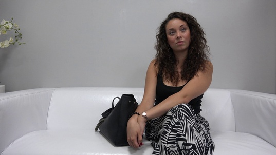 1. Download full pics of Sona (21) from czechcasting.com