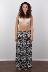 4. Download full pics of Sona (21) from czechcasting.com