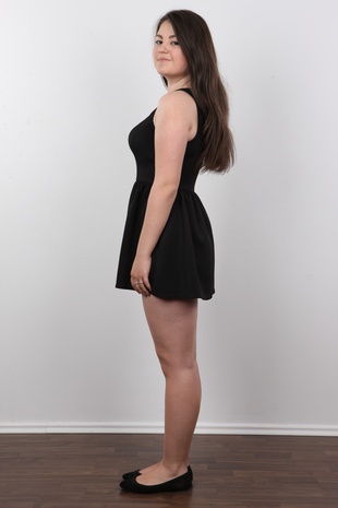 3. Download full pics of model Jana (18) from czechcasting.com