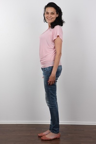 3. Download full pics of Radka (35) from czechcasting.com