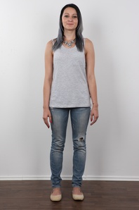 2. Download full pics of Lucie (22) from czechcasting.com