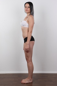 8. Download full pics of Lucie (22) from czechcasting.com