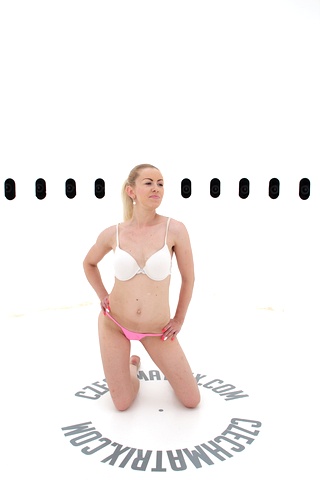 Czech Casting: Linda (33) 360°