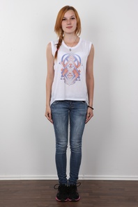 2. Download full pics of Bara (18) from czechcasting.com