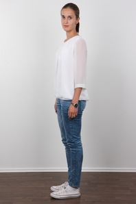 3. Download full pics of Kristyna (21) from czechcasting.com