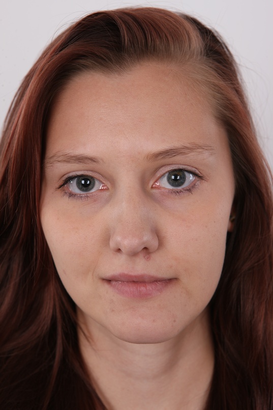 1. Download full pics of Katerina (25) from czechcasting.com