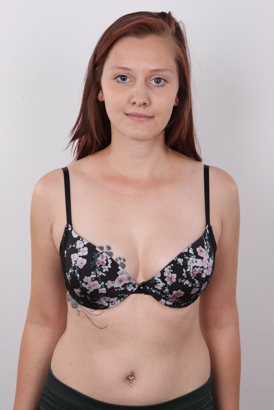 6. Download full pics of Katerina (25) from czechcasting.com