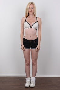 4. Download full pics of Regina (24) from czechcasting.com