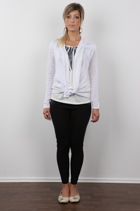 2. Download full pics of Aneta (25) from czechcasting.com