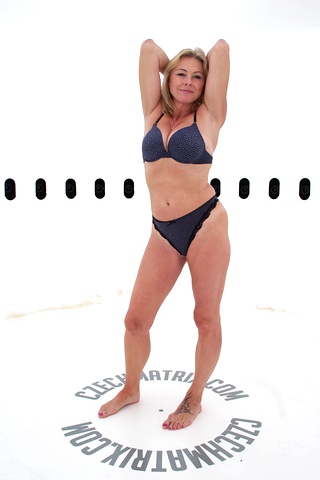 Czech Casting: Zdenka (52) 360°