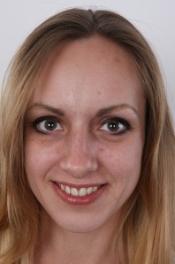 1. Download full pics of Jarmila (29) from czechcasting.com