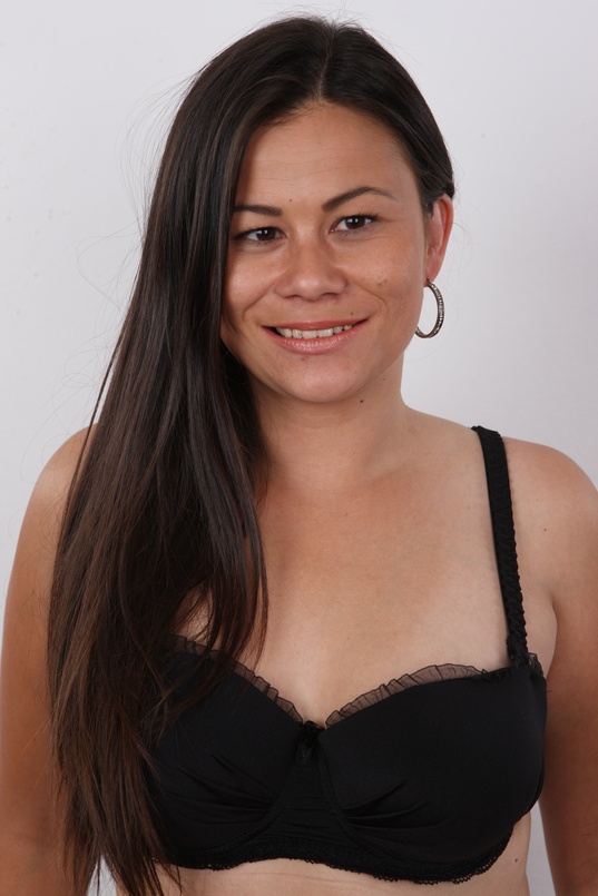 6. Download full pics of Michala (28) from czechcasting.com