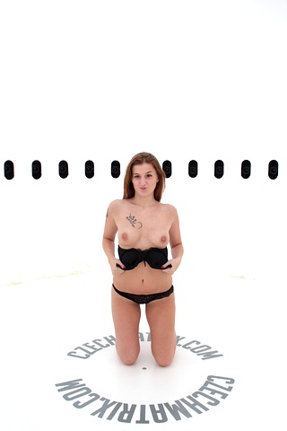 Czech Casting: Veronika (21) 360°