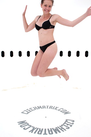 Czech Casting: Magdalena (18) 360°