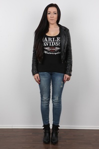 2. Download full pics of Kristyna (19) from czechcasting.com