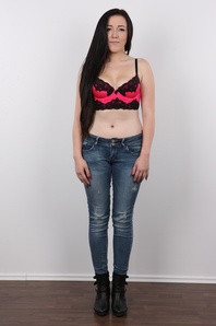 4. Download full pics of Kristyna (19) from czechcasting.com