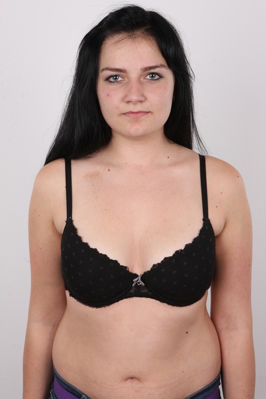 6. Download full pics of Marketa (20) from czechcasting.com