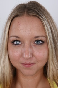 1. Download full pics of Tereza (22) from czechcasting.com