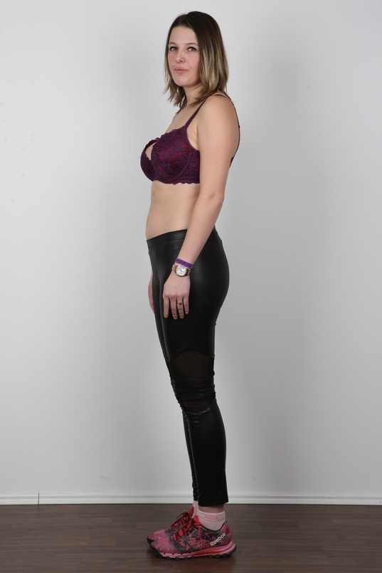 5. Download full pics of Liliana (26) from czechcasting.com