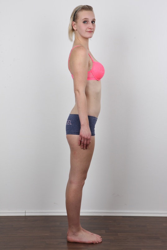 8. Download full pics of Katerina (26) from czechcasting.com