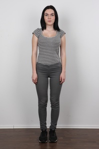 2. Download full pics of Petra (18) from czechcasting.com