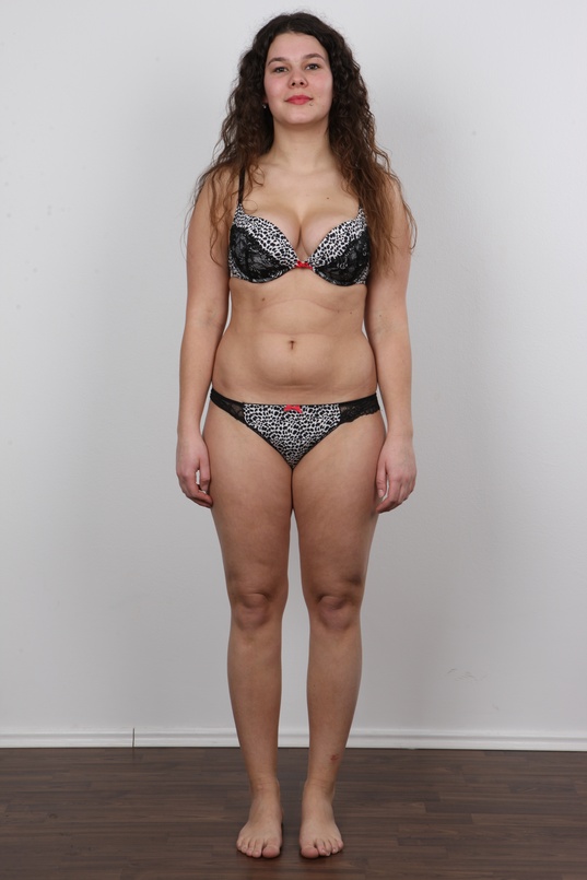 7. Download full pics of Kristyna (23) from czechcasting.com