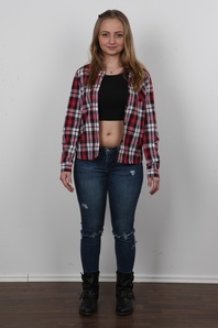 2. Download full pics of Irena (20) from czechcasting.com