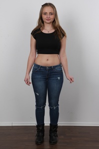 3. Download full pics of Irena (20) from czechcasting.com