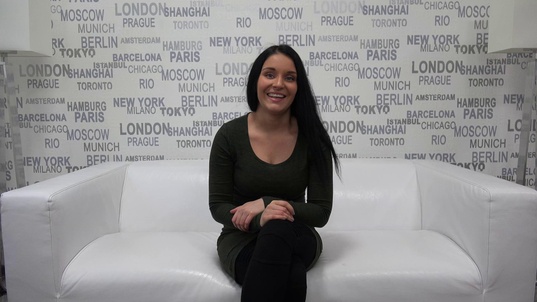 1. Download full pics of Lucie (24) from czechcasting.com