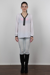 2. Download full pics of Aneta (18) from czechcasting.com